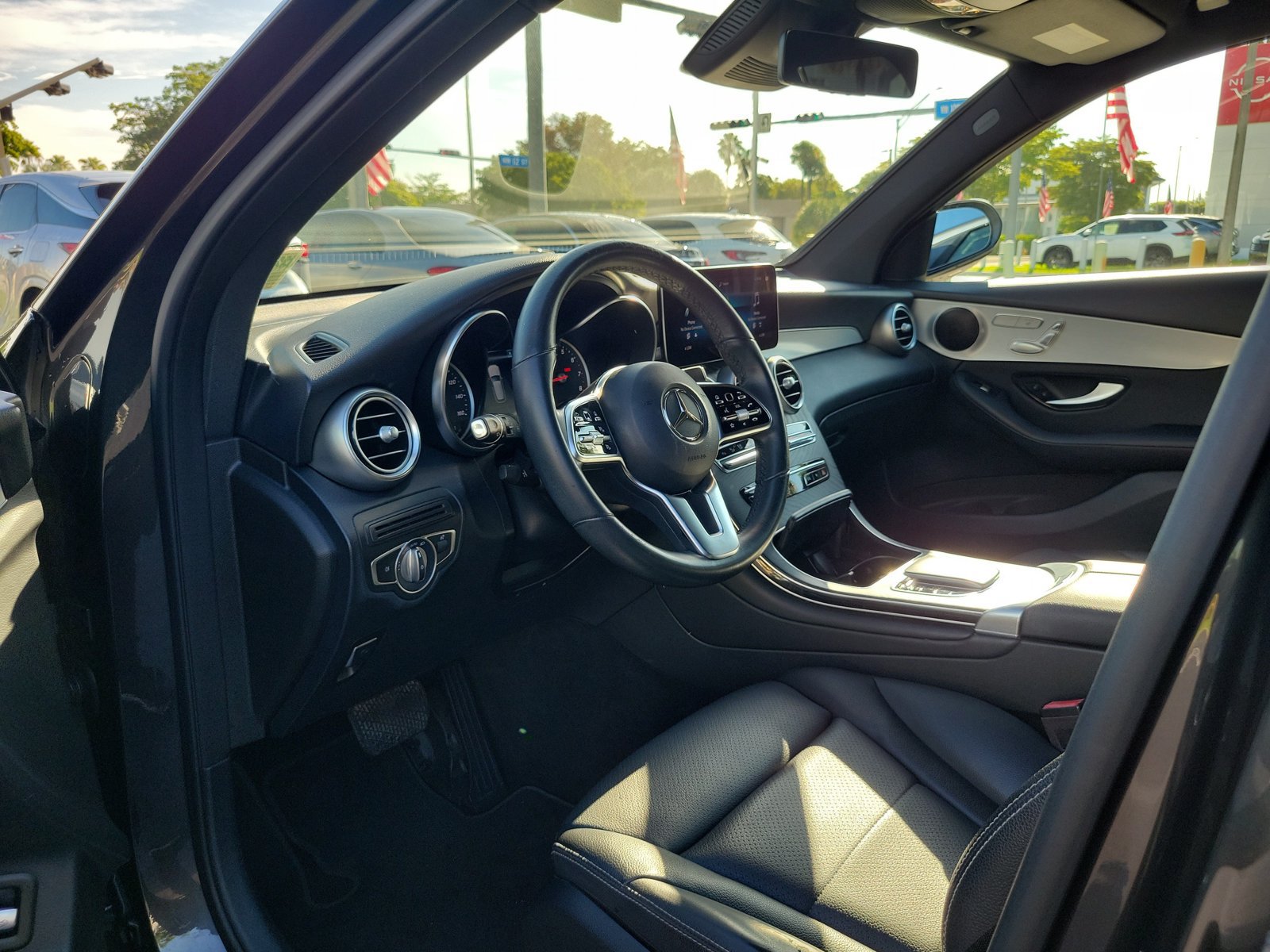 Used 2022 Mercedes-Benz GLC 300 image 14