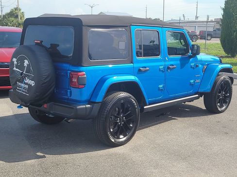 Certified 2022 Jeep Wrangler Unlimited Sahara w/ Cold Weather Group AWD/4WD image 4
