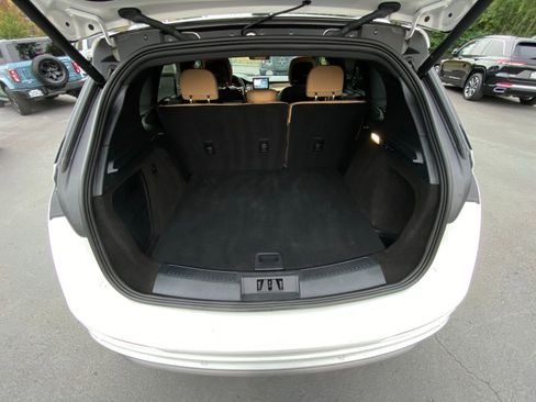 Used 2021 Lincoln Corsair Reserve w/ Equipment Group 201A image 7