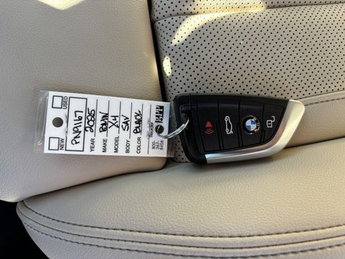 Certified 2025 BMW X4 xDrive30i image 38