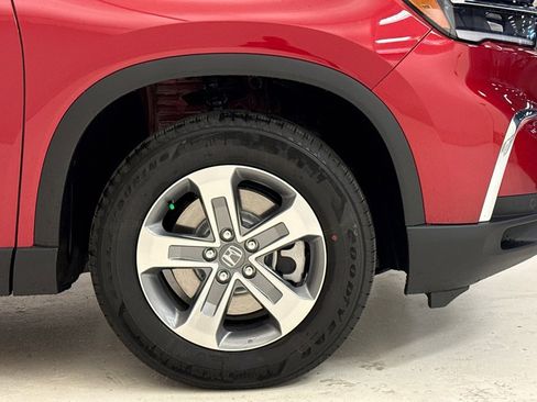 New 2025 Honda Pilot EX-L image 6