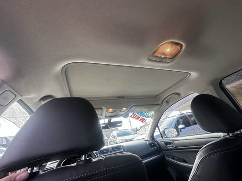 Used 2019 Subaru Outback 3.6R Limited image 15