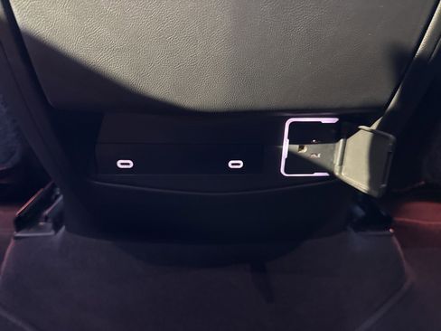 Used 2023 Cadillac Escalade ESV Premium Luxury image 45