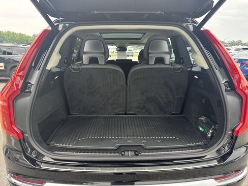 Used 2025 Volvo XC90 T8 Core w/ Protection Package Premier image 25