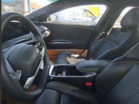 Used 2022 Lucid Air Grand Touring image 9