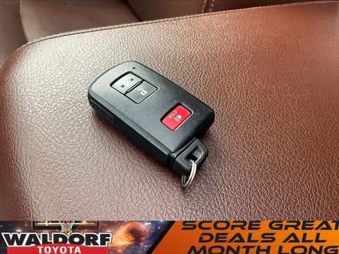 Used 2021 Toyota 4Runner Limited image 14