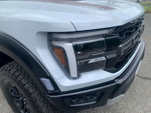 Used 2025 Ford F150 Raptor AWD/4WD image 34