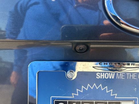 Used 2023 Toyota RAV4 XLE image 21