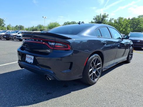 Used 2019 Dodge Charger R/T w/ Plus Group RWD image 18
