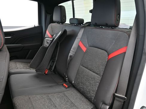 Used 2023 Chevrolet Colorado Z71 image 35