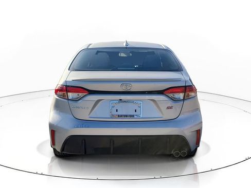 Used 2024 Toyota Corolla SE FWD image 6
