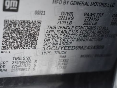 Used 2021 Chevrolet Silverado 1500 RST image 17