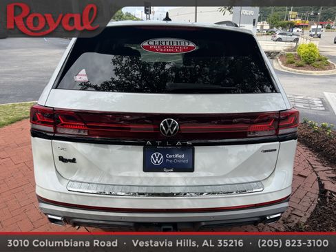 Certified 2026 Volkswagen Atlas Peak Edition AWD/4WD image 5