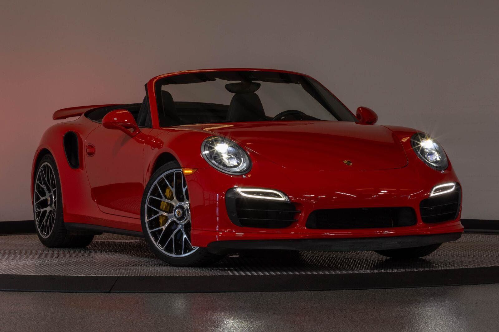 Used 2015 Porsche 911 Turbo S AWD/4WD image 37