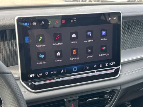 New 2026 Volkswagen Tiguan SE R-Line AWD/4WD image 19