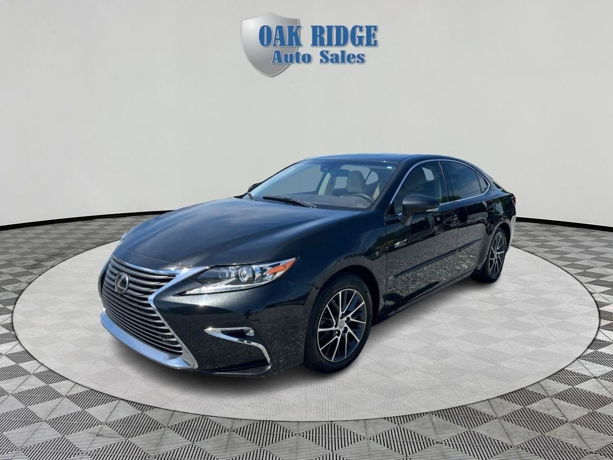 Used 2016 Lexus ES 350 w/ Luxury Package w/Wood Trim FWD image 1
