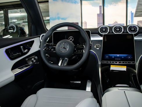 Used 2026 Mercedes-Benz GLC 350e 4MATIC image 16