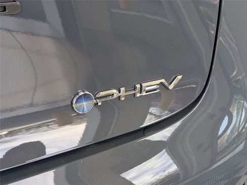 New 2026 Toyota Prius Plug-In Hybrid image 8