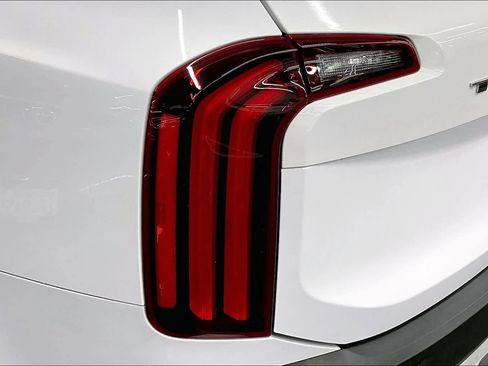 Used 2021 Kia Telluride SX FWD image 29