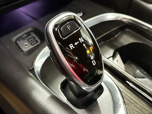 Used 2020 Buick Enclave Avenir w/ Avenir Technology Package image 18