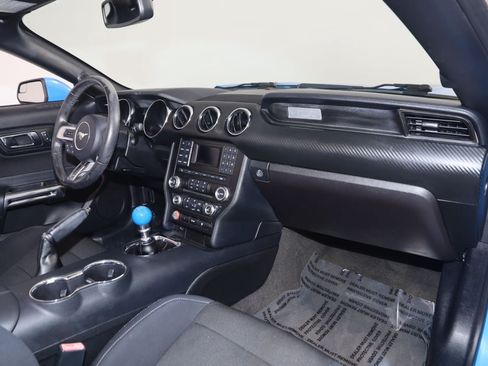 Used 2017 Ford Mustang Convertible RWD image 46