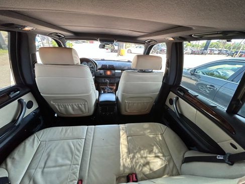 Used 2006 BMW X5 4.8is image 18