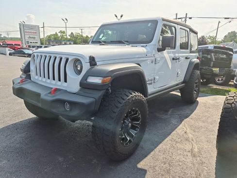 Used 2021 Jeep Wrangler Unlimited Sport AWD/4WD image 2