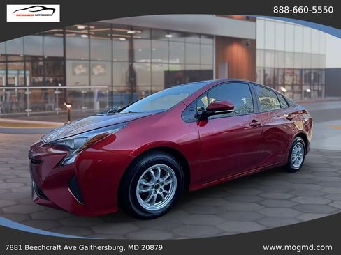 Used 2016 Toyota Prius Two FWD image 2