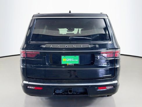 Used 2024 Jeep Wagoneer Series II w/ Flexible Seating Group RWD image 8