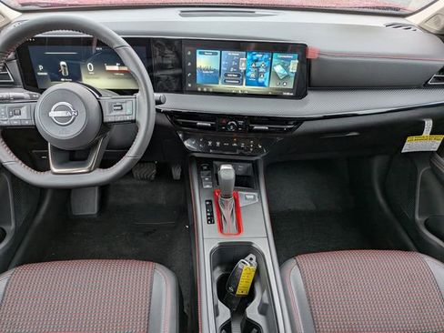 New 2026 Nissan Kicks SR w/ Cold Weather Package image 11