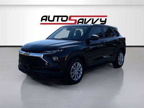 Used 2024 Chevrolet TrailBlazer LS w/ LS Convenience Package image 3