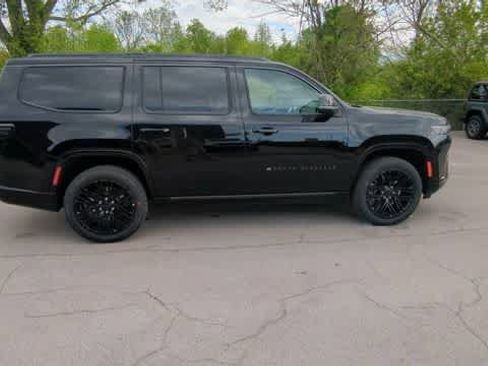 New 2026 Jeep Grand Wagoneer Limited AWD/4WD image 9