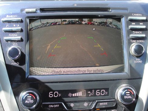 Used 2022 Nissan Murano SV w/ SV Midnight Edition Package image 18