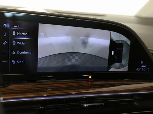 Used 2023 Cadillac Escalade Luxury image 19