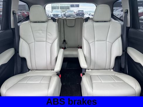 Used 2025 Subaru Ascent Limited w/ Popular Package #2 AWD/4WD image 14
