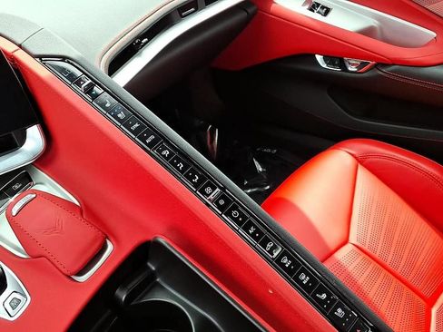Used 2024 Chevrolet Corvette Stingray Preferred Conv w/ Z51 Performance Package RWD image 26