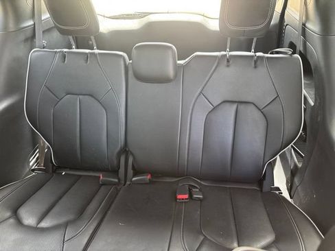Used 2023 Chrysler Pacifica Limited w/ S Appearance Package AWD/4WD image 14