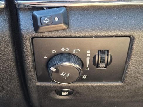 Used 2019 Jeep Grand Cherokee Limited RWD image 29