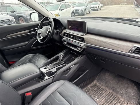 Certified 2022 Kia Telluride SX w/ SX Prestige Package image 8