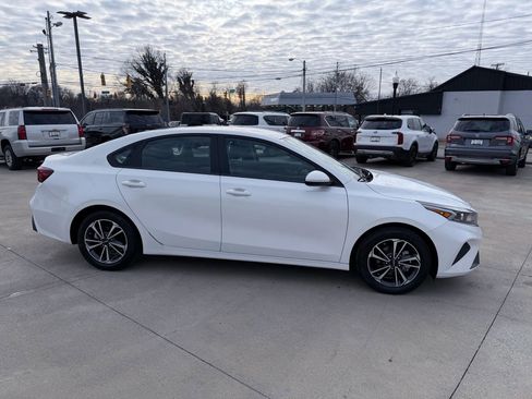 Used 2024 Kia Forte LXS image 60