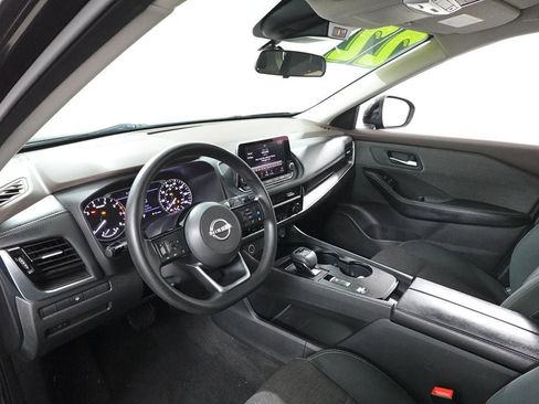 Used 2022 Nissan Rogue SV image 13