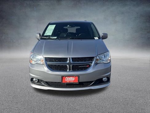 Used 2019 Dodge Grand Caravan SXT FWD image 9