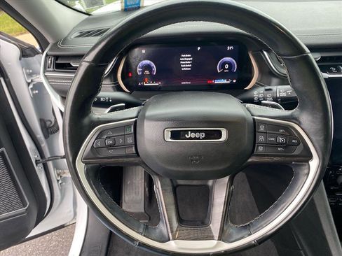 Used 2021 Jeep Grand Cherokee L Limited image 10