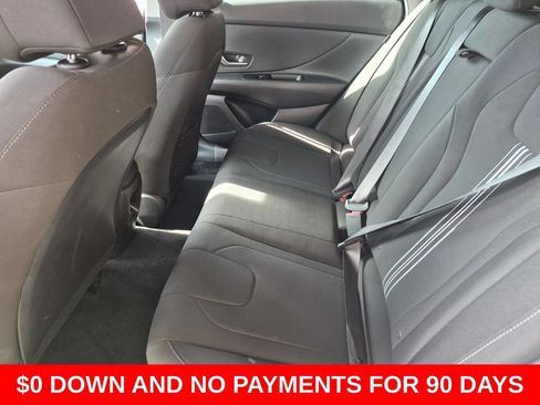 Used 2025 Hyundai Elantra SEL FWD image 27