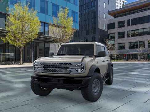 New 2025 Ford Bronco Badlands w/ Sasquatch Package AWD/4WD image 2