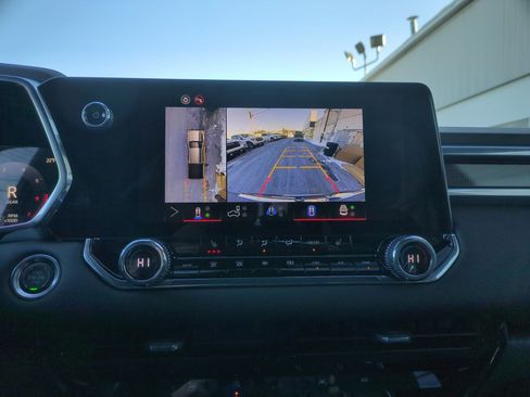 New 2026 GMC Canyon Elevation w/ Convenience Package image 17