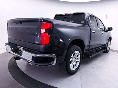 Used 2023 Chevrolet Silverado 1500 LTZ w/ Technology Package AWD/4WD image 15