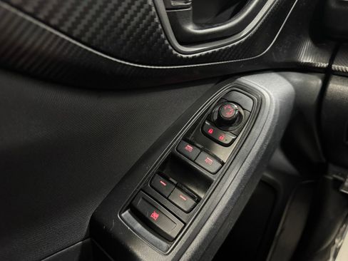 Used 2018 Subaru Crosstrek 2.0i Premium image 6