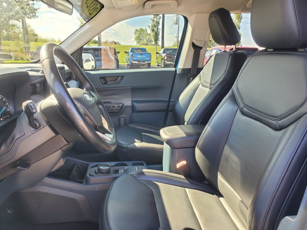 Used 2023 Ford Maverick Lariat w/ Lariat Luxury Package AWD/4WD image 5