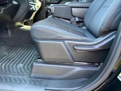 Used 2020 Chevrolet Silverado 1500 Custom Trail Boss w/ Custom Convenience Package image 11